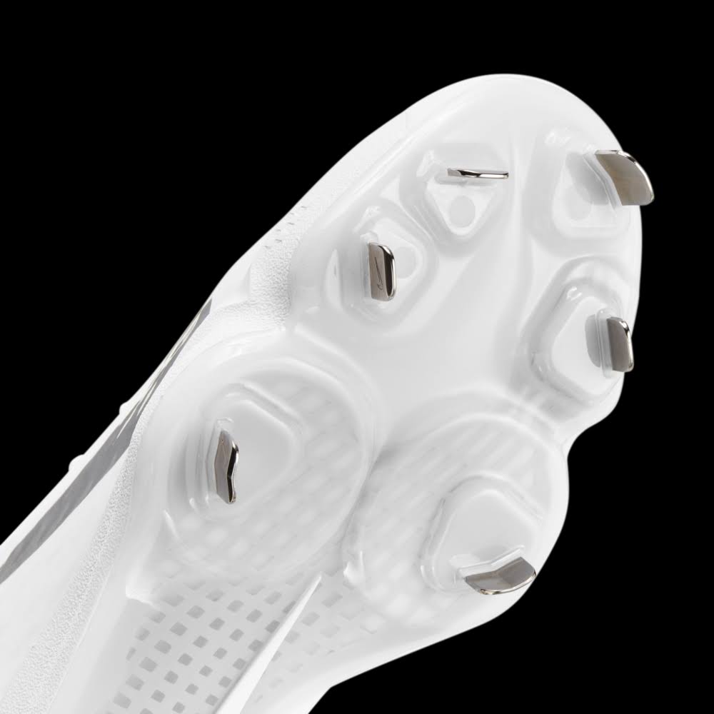 Nike Men's Force Zoom Trout 7 Pro Metal Baseball Cleats, White