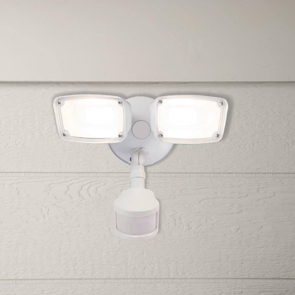Halo MST20C18W LED Dual Head Smart Motion Light, White