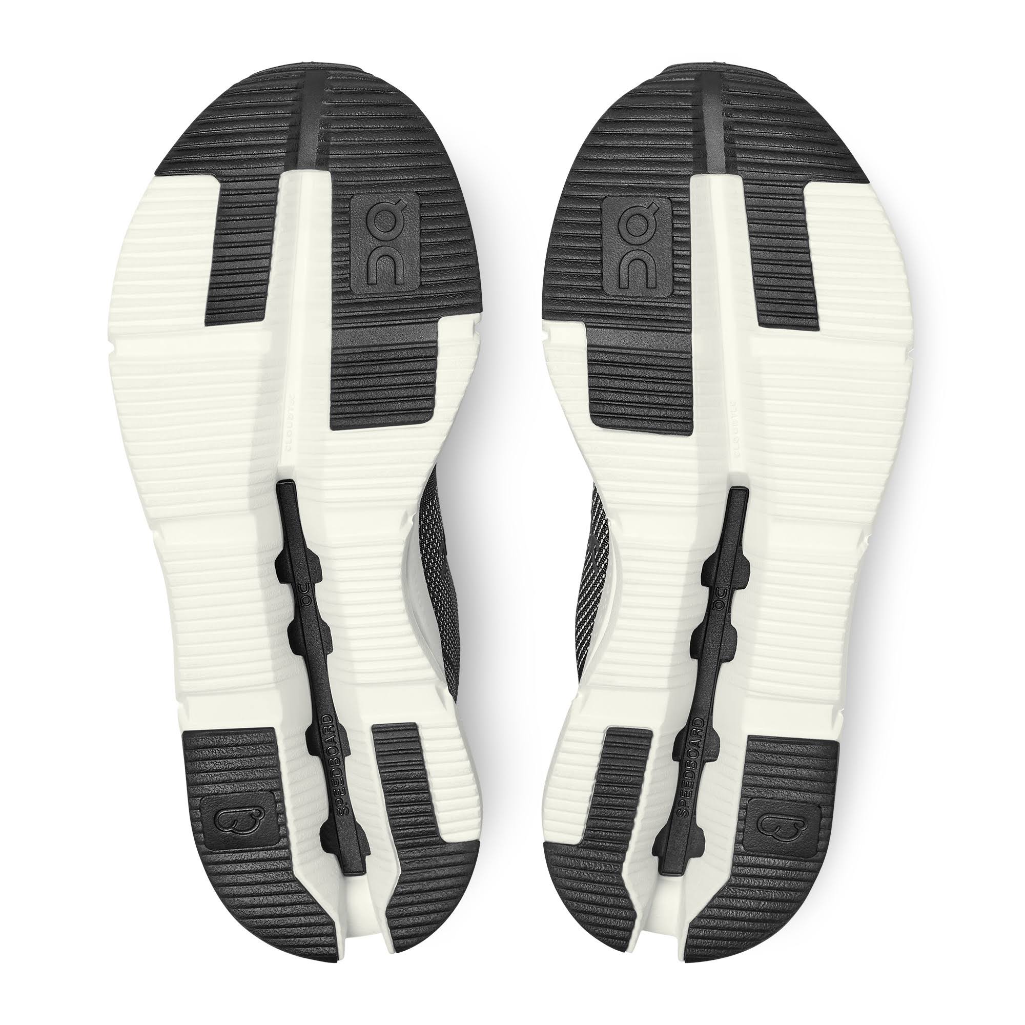 on Running Cloudnova in Black,White