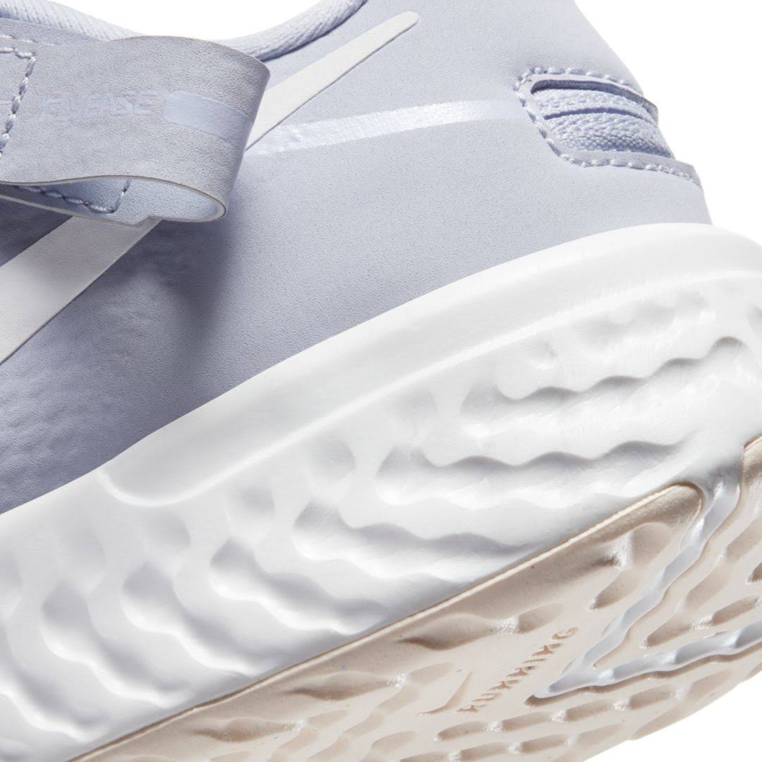 Nike Revolution 5 Flyease Women's Running Shoes (Wide) in Ghost/World Indigo, Size: 10.5 | CQ9330-001