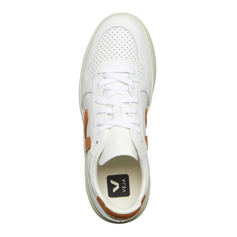 Veja Sneakers - V-10 Leather Extra White/Camel | VX022652