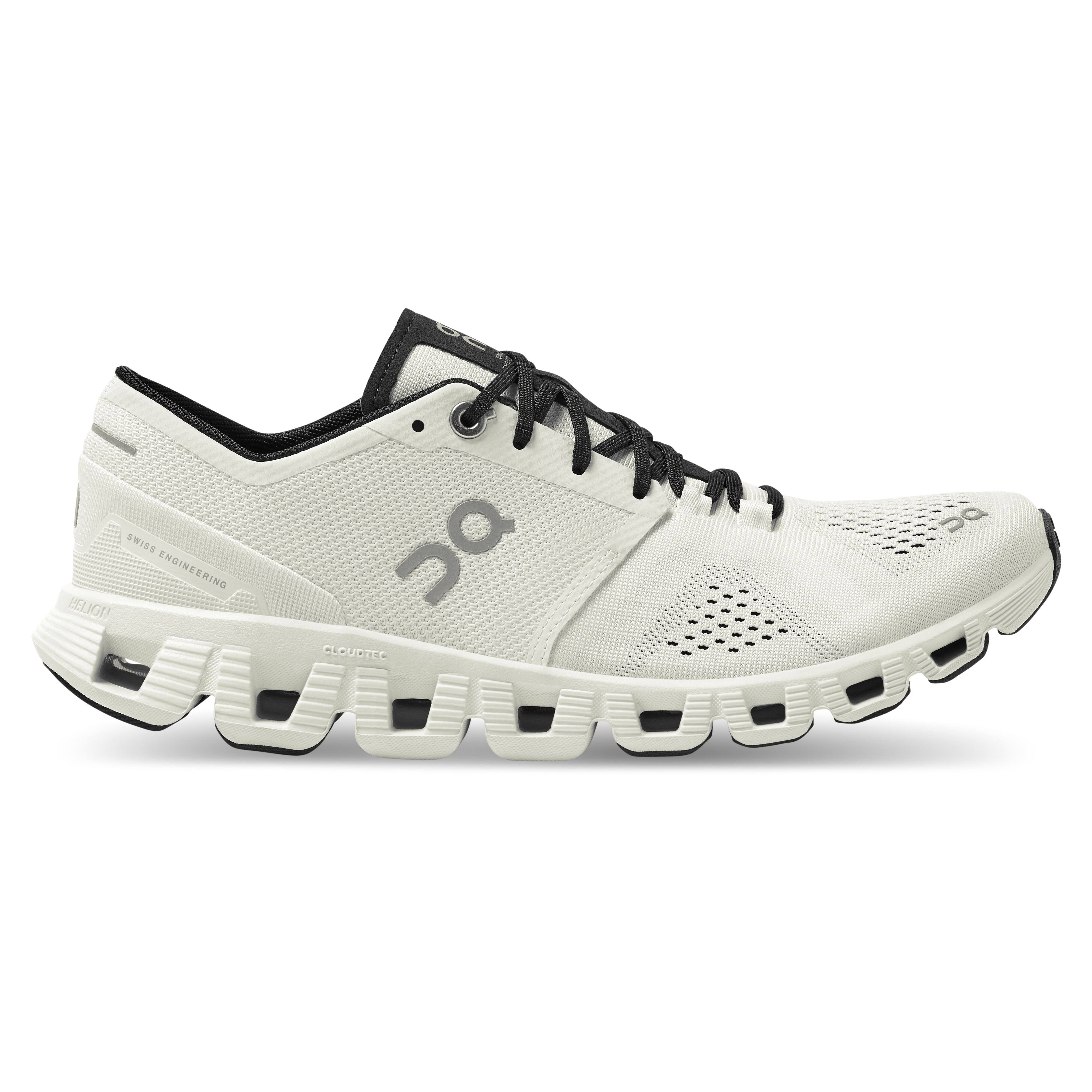 on Running Women&s Cloud x White/Black / 5