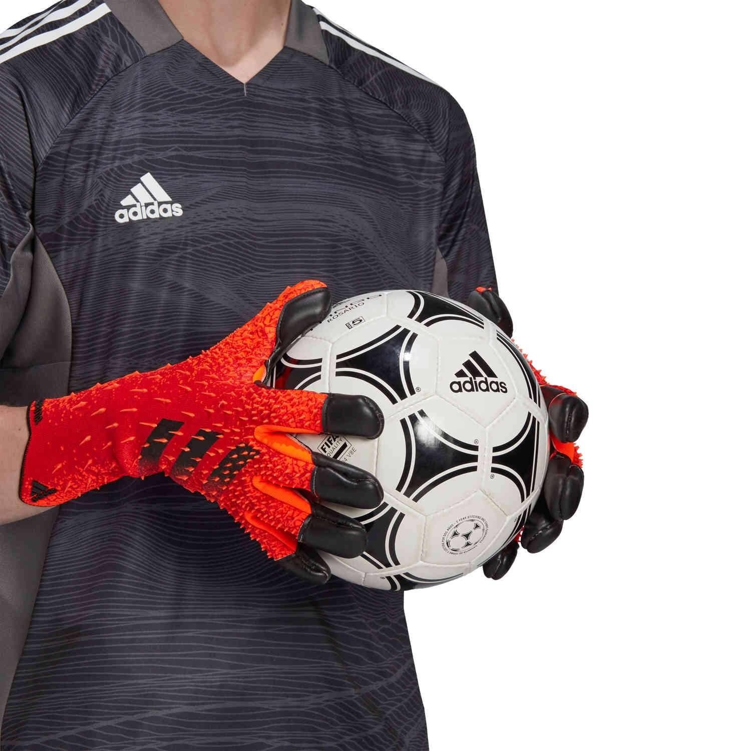 Adidas Predator Pro Hybrid Goalkeeper Gloves - 7