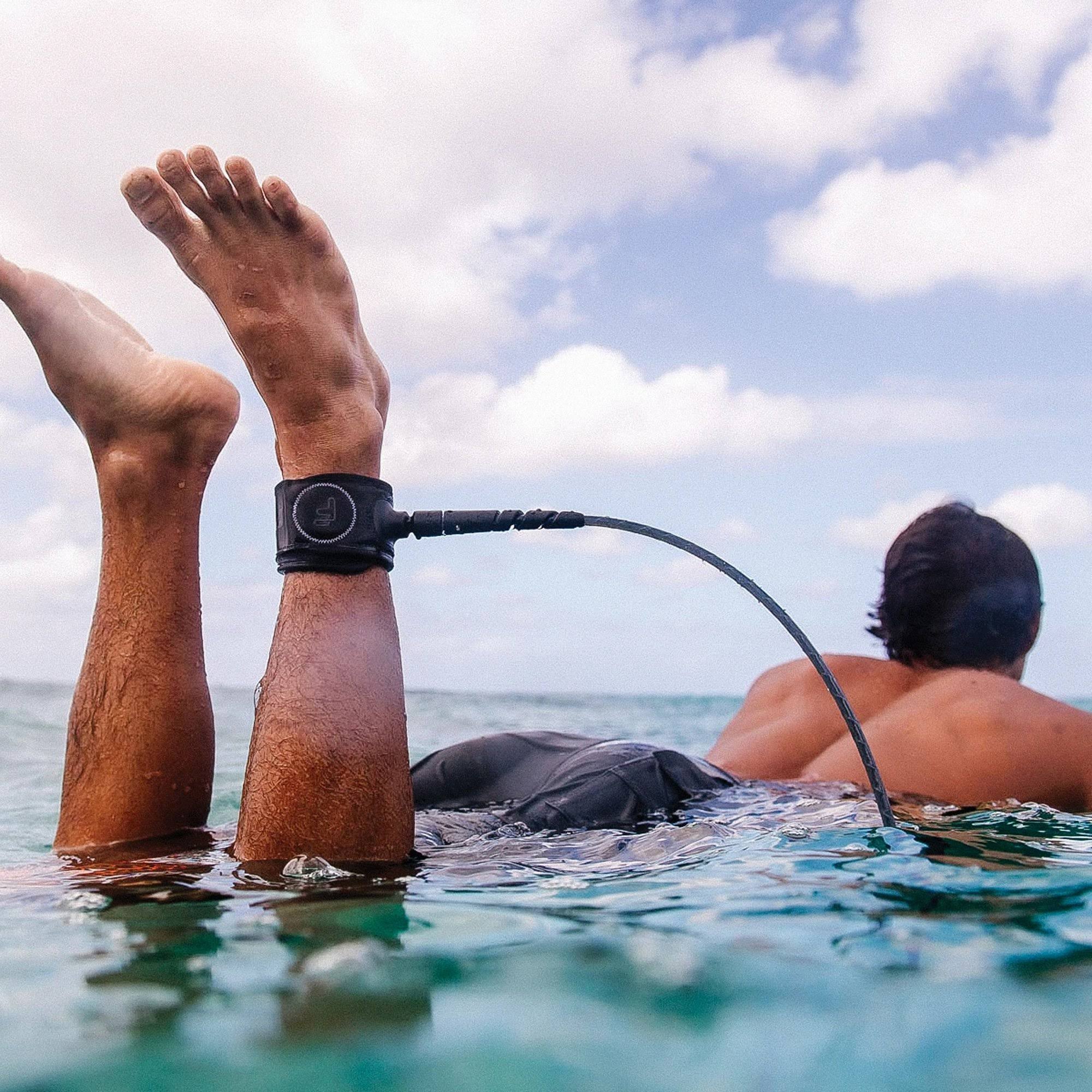 FCS - 6 ft All Round Freedom Helix Leash Red Black