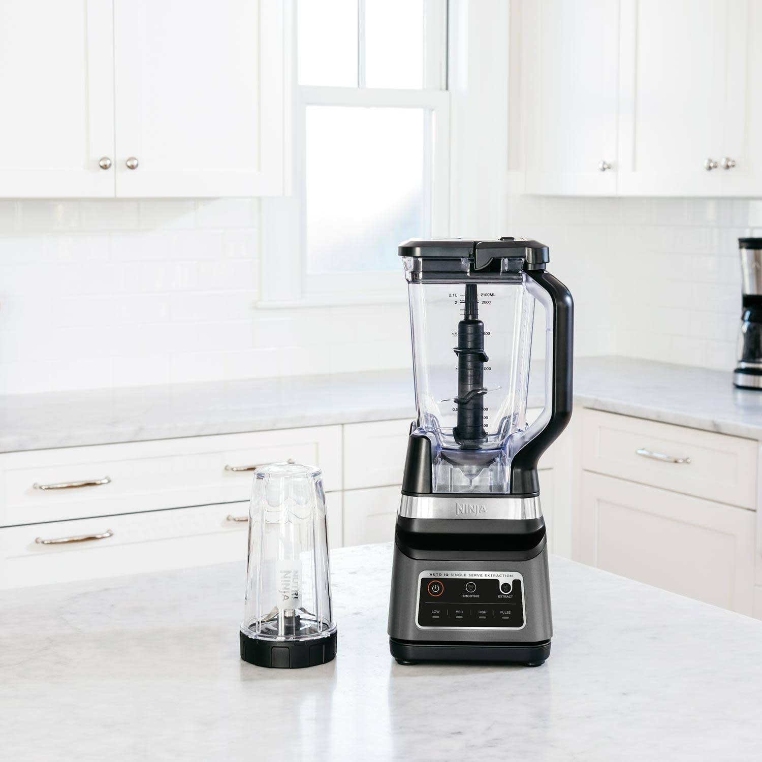 Ninja Professional Plus Blender Duo with Auto-iQ BN750