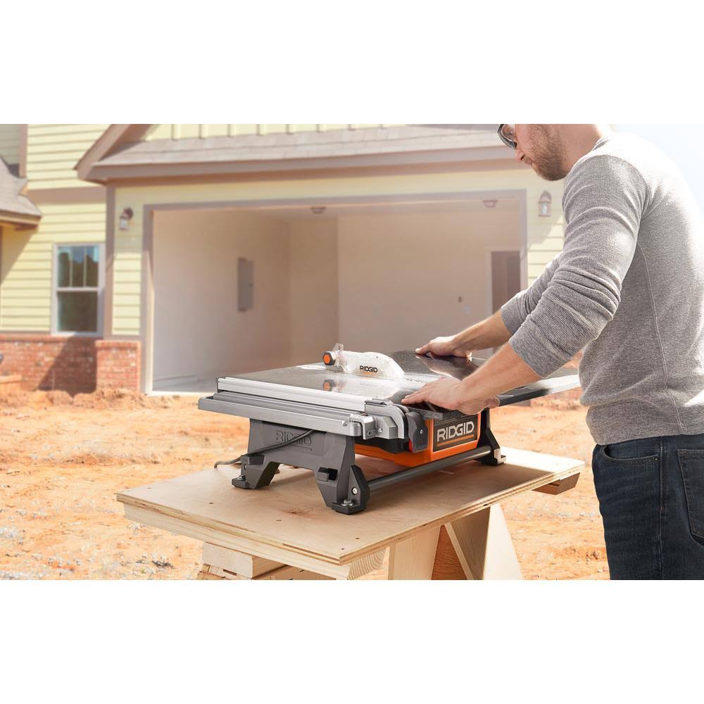 Ridgid R4021SN 120-Volt 7 in. Tabletop Wet Tile Saw with Stand