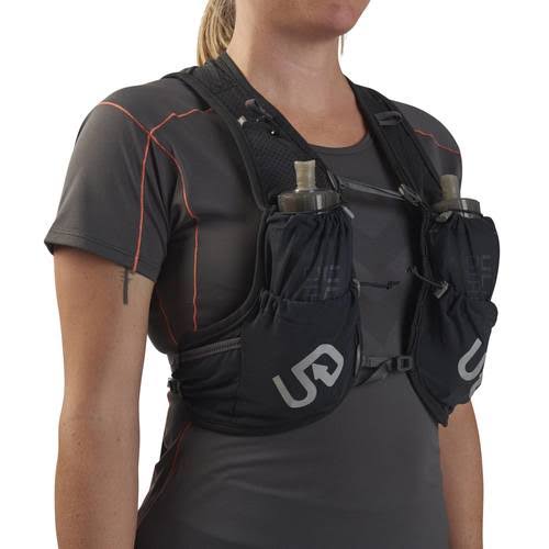 Ultimate Direction Marathon Vest V2