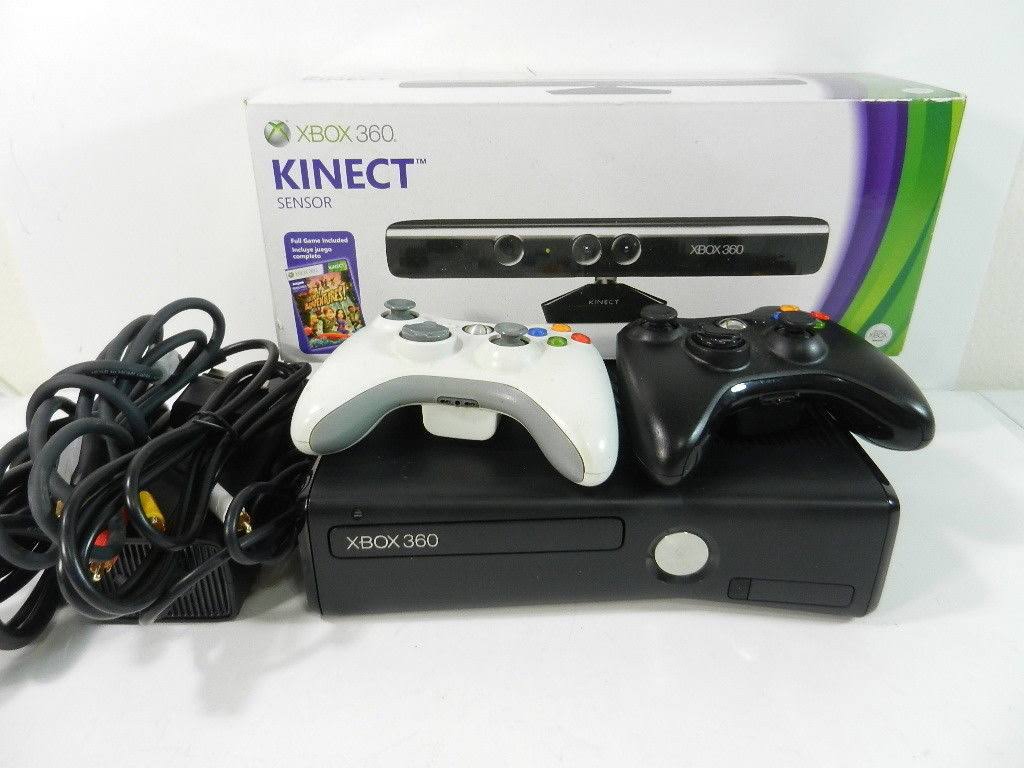 Xbox 360 S 250GB Bundle Kinect Controllers Black Console