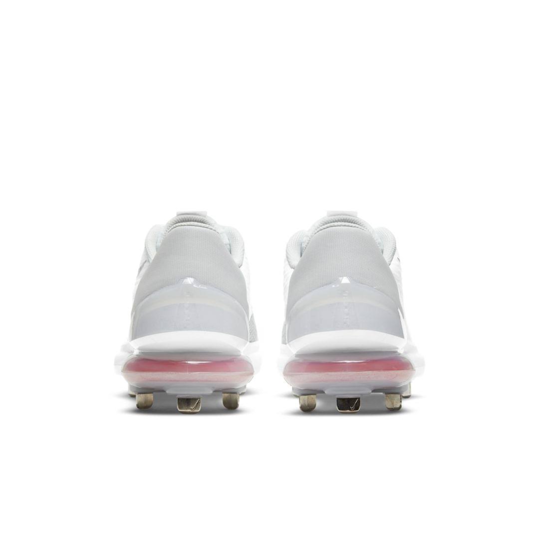 Nike Men's Force Zoom Trout 7 Pro Metal Baseball Cleats, White