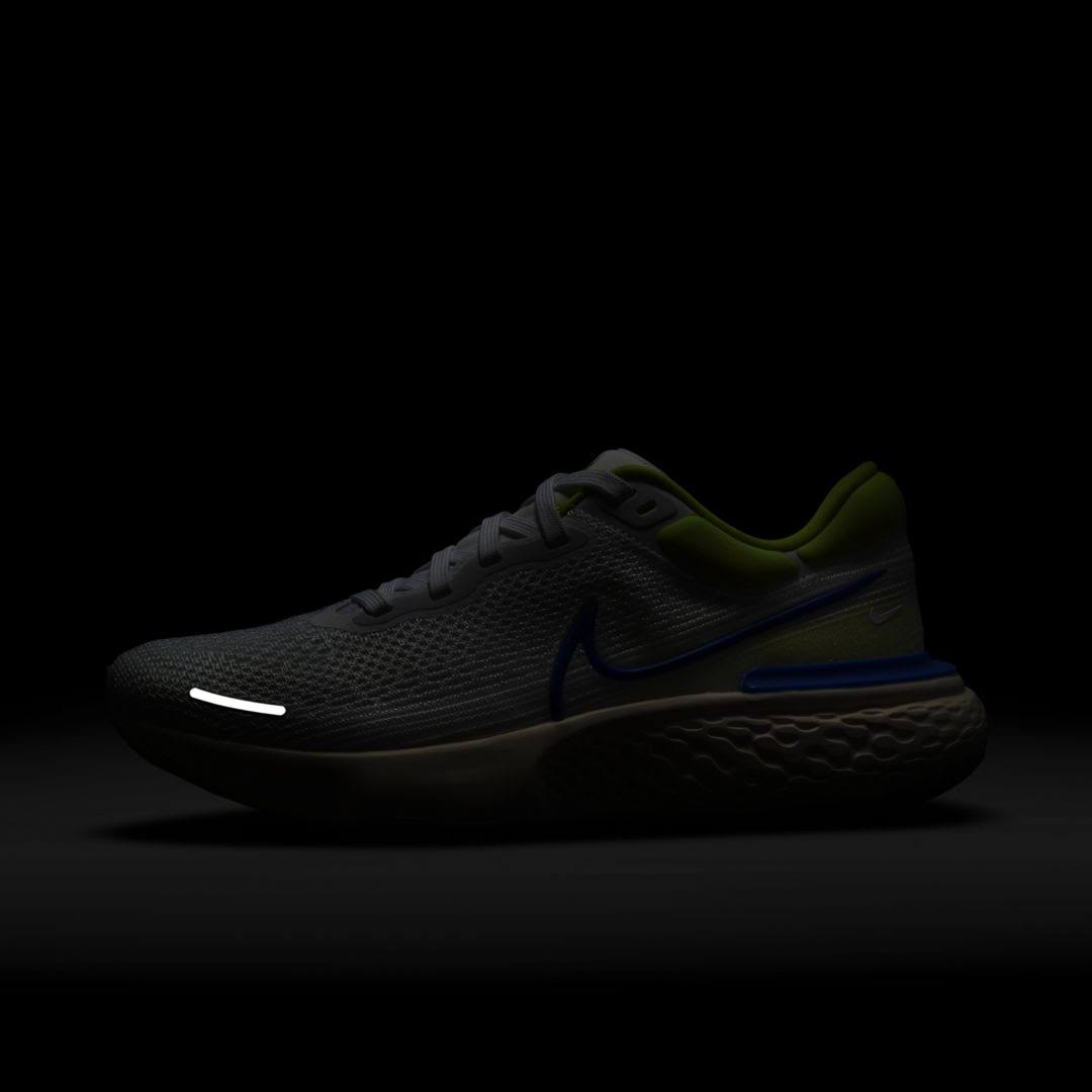 Nike Men's ZoomX Invincible Run Flyknit Running Shoes, White