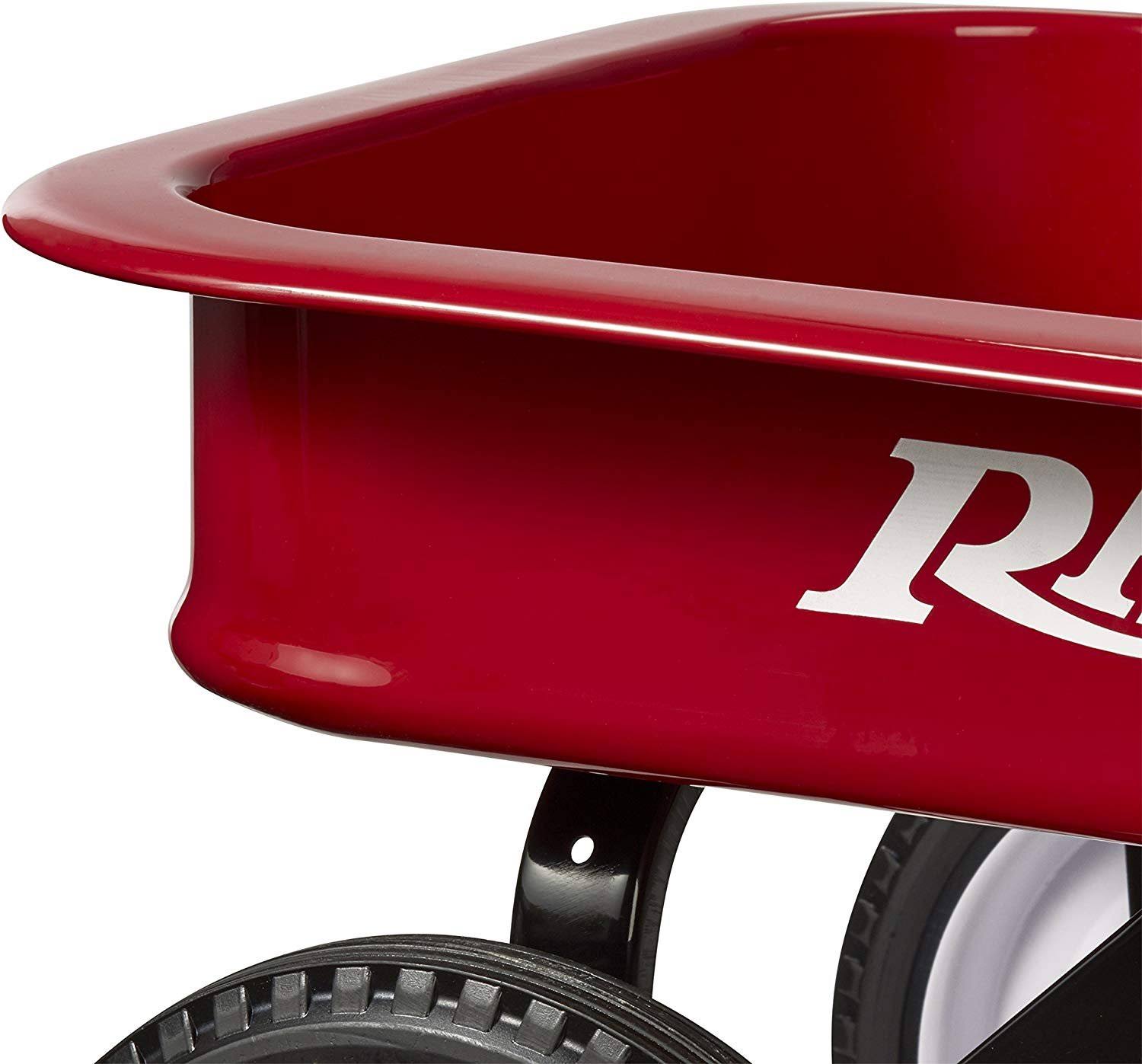 Radio Flyer - Classic red wagon