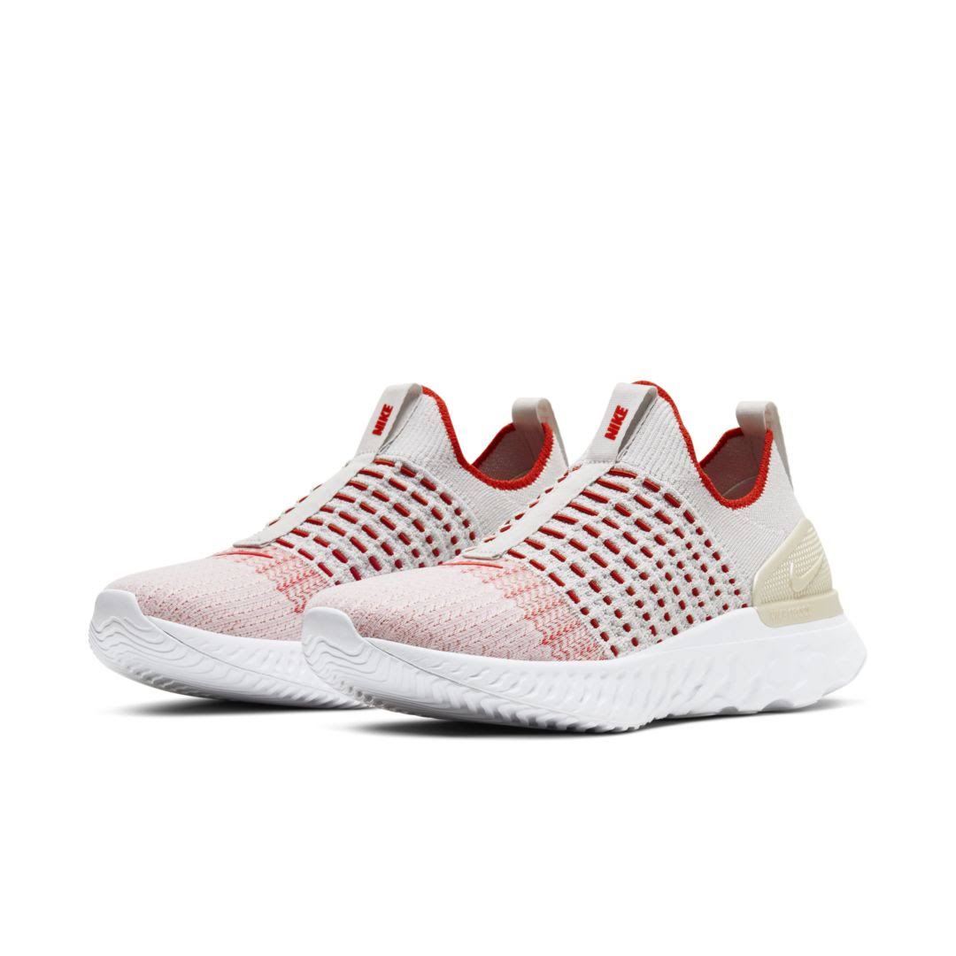 Nike React Phantom Run Flyknit 2 Women's Running Shoe