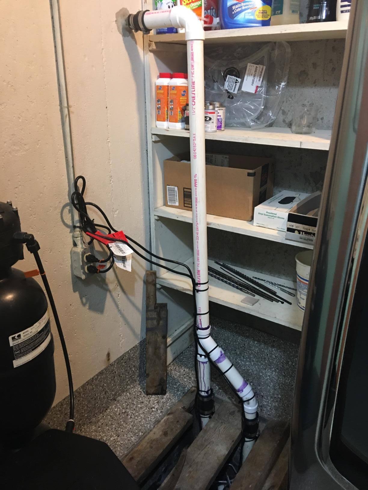 Wayne CDU800 1/2 HP Submersible Cast Iron and Steel Sump Pump with Integrated Vertical Float Switch