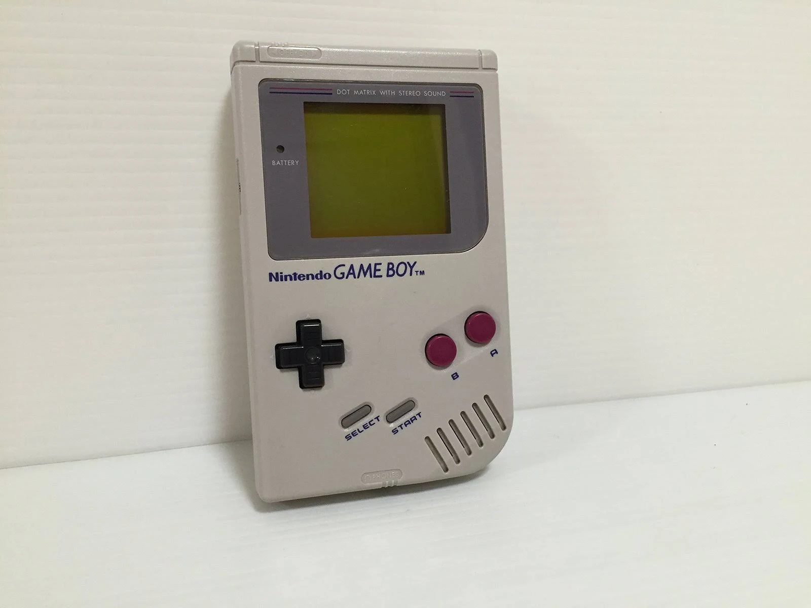 Nintendo Game Boy - Handheld game console