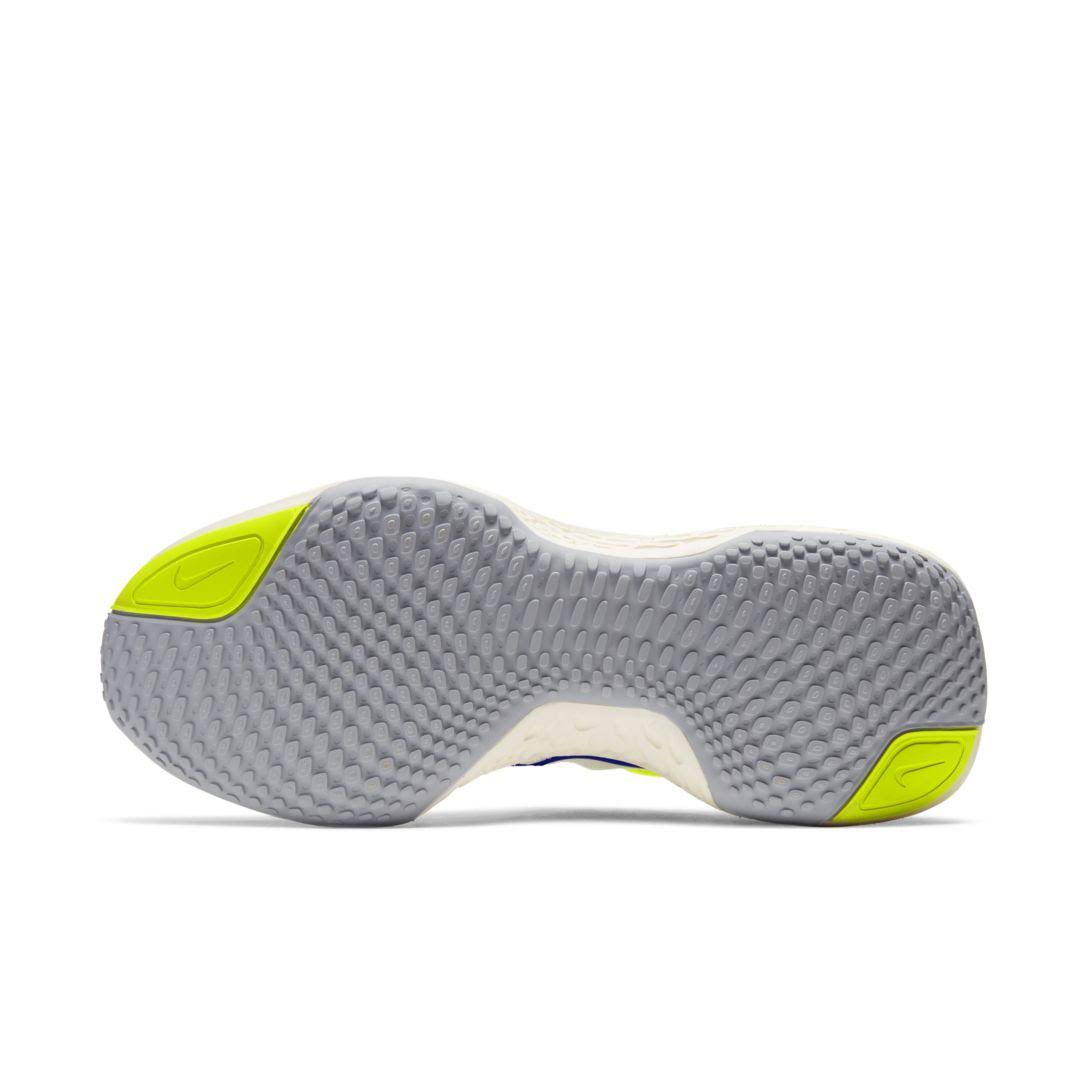 Nike Men's ZoomX Invincible Run Flyknit Running Shoes, White