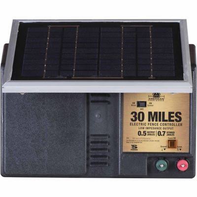 American FarmWorks 30-Mile Solar Powered Low Impedance Charger, 2 Week Battery Life, 0.5 Joule Output, ESP30M-AFW