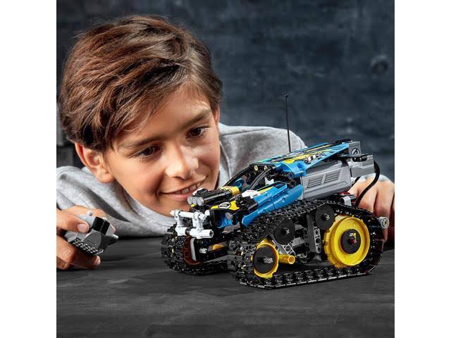Lego 42095 Technic Remote-Controlled Stunt Racer