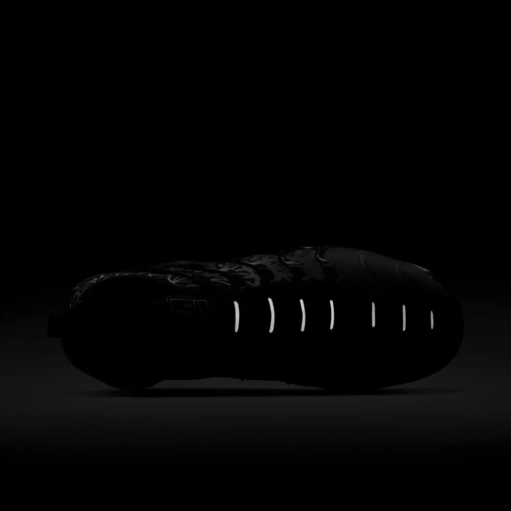 Nike Air VaporMax Plus Men's Shoe Size 13 (Black)
