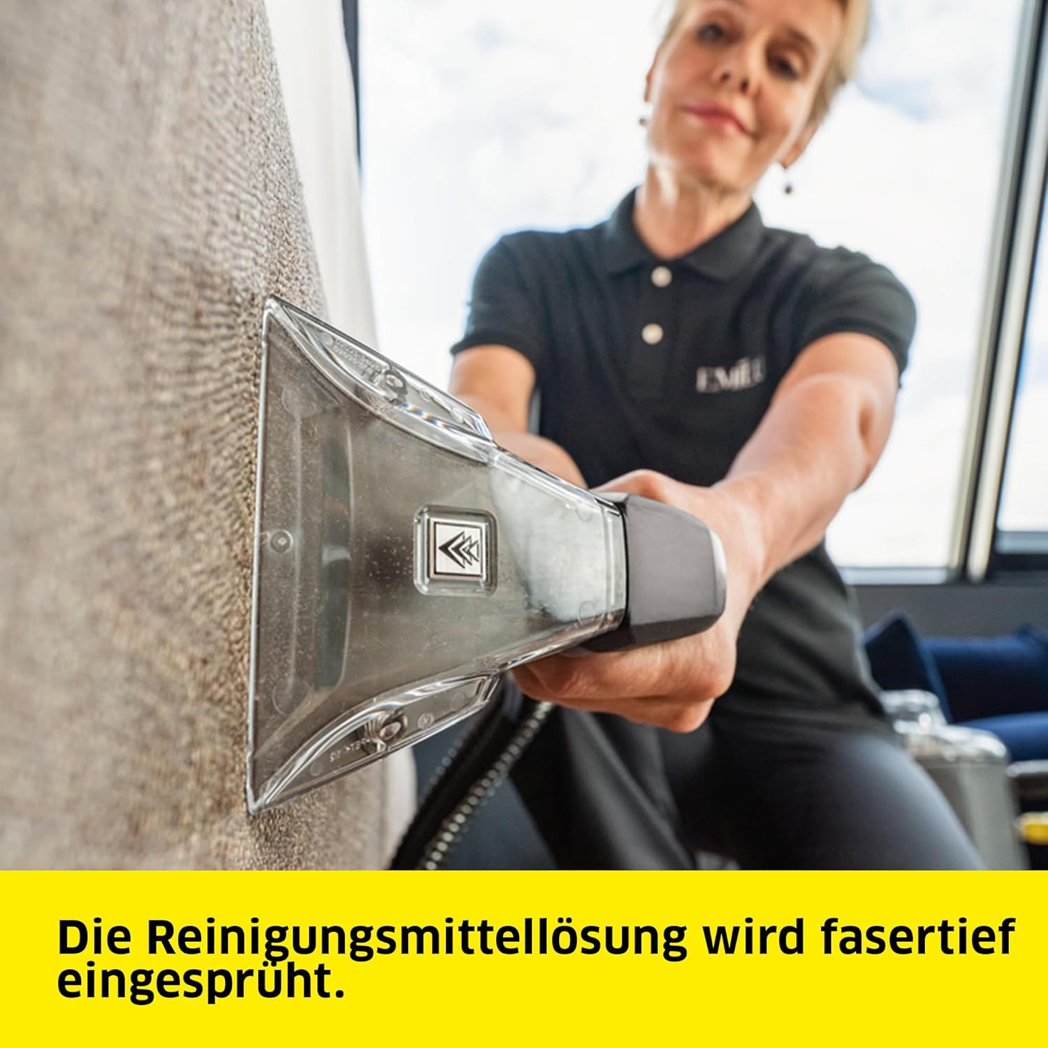 Kärcher Puzzi 8/1 Powerful Washing Vacuum Cleaner for Cleaning Upholstery Stain Removal on Textile Surfaces Includes Ergonomic Short Upholstery Nozzle Black