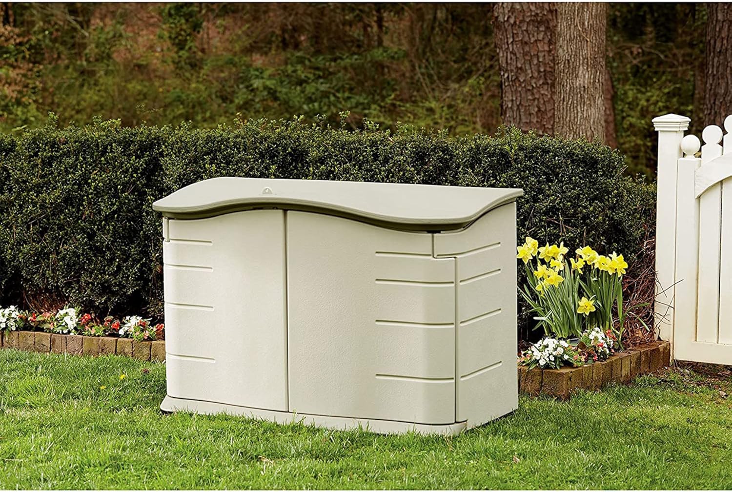 Rubbermaid Small Horizontal Resin Outdoor Storage Shed With Floor (4.5 x 3 Ft) Weather Resistant, Beige/Brown, Organization for Home/Backyard/Pool Chemicals/Toys/Garden Tools/Porch/Patio Cushions