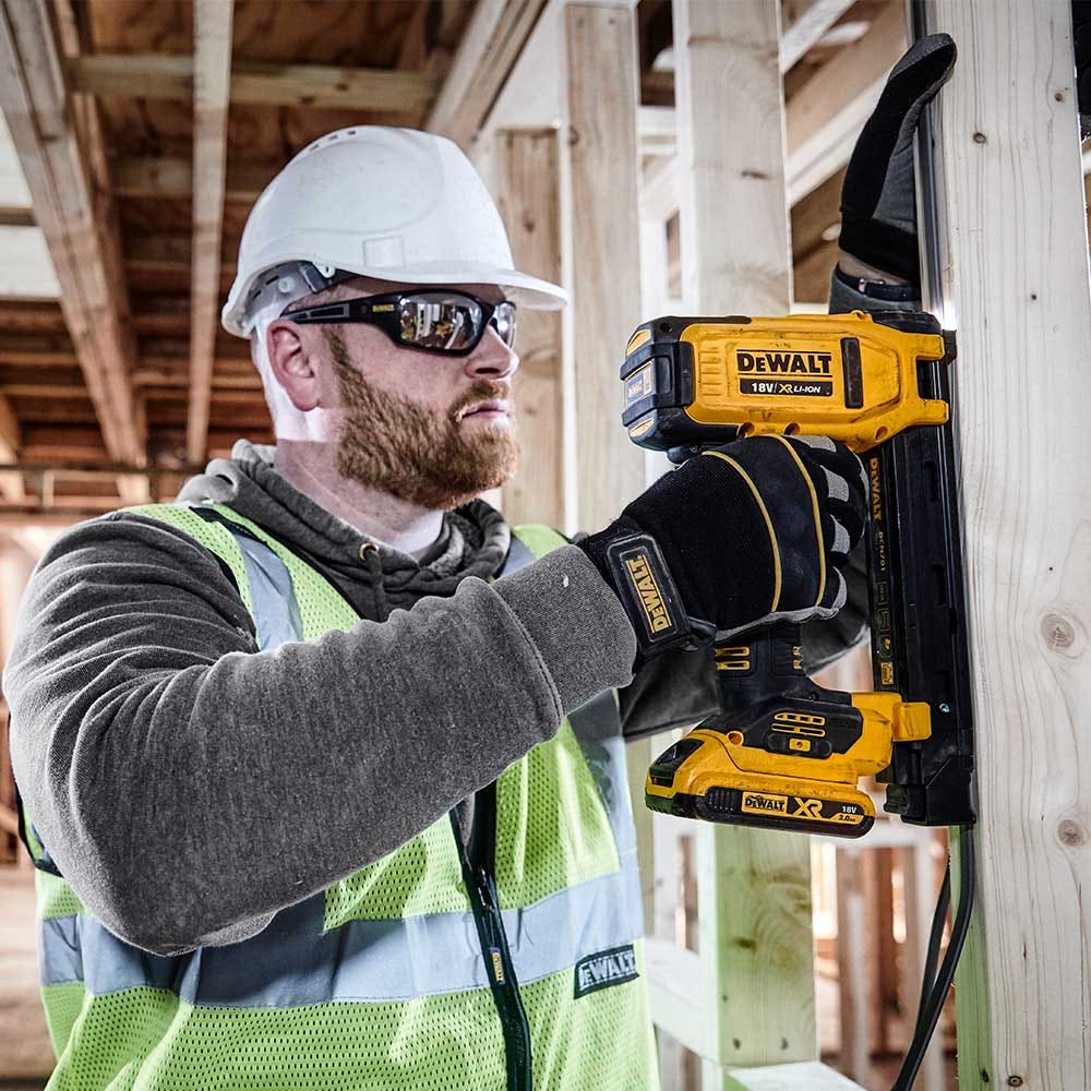 DEWALT 18V Brushless Electrician Stapler Skin DCN701N-XJ