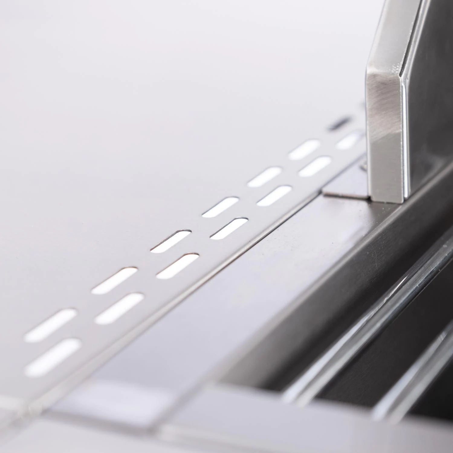 Victory 3-Burner Propane Gas Grill With Infrared Side Burner - BBQ-VCT3BSB-LP