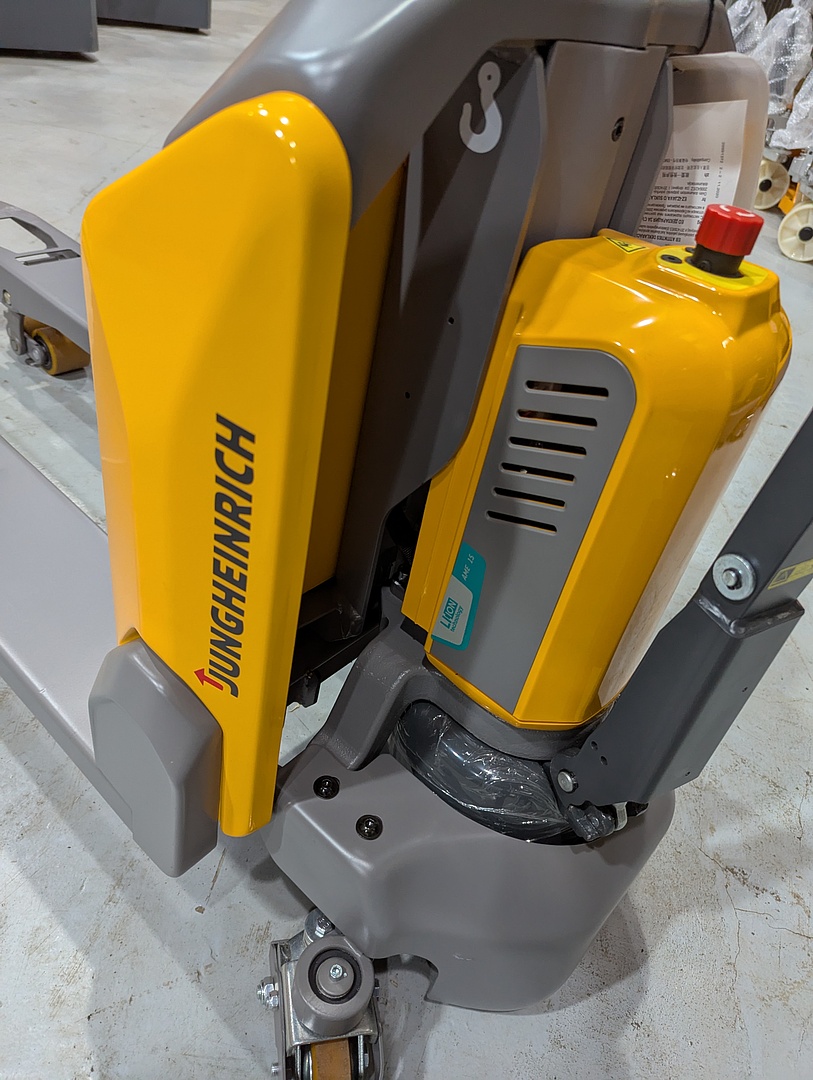 Jungheinrich AME 15 Electric pallet truck