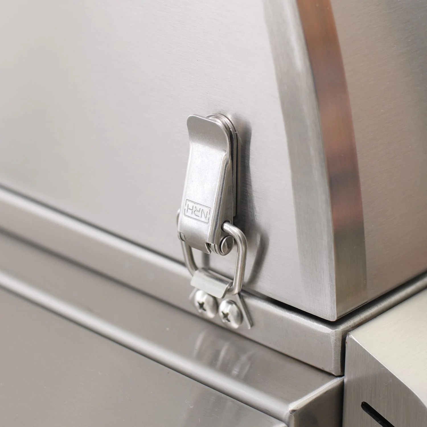 Blaze Premium LTE Marine Grade 32-Inch 4-Burner Freestanding Propane Gas Grill With Rear Infrared Burner & Grill Lights - BLZ-4LTE2MG-LP