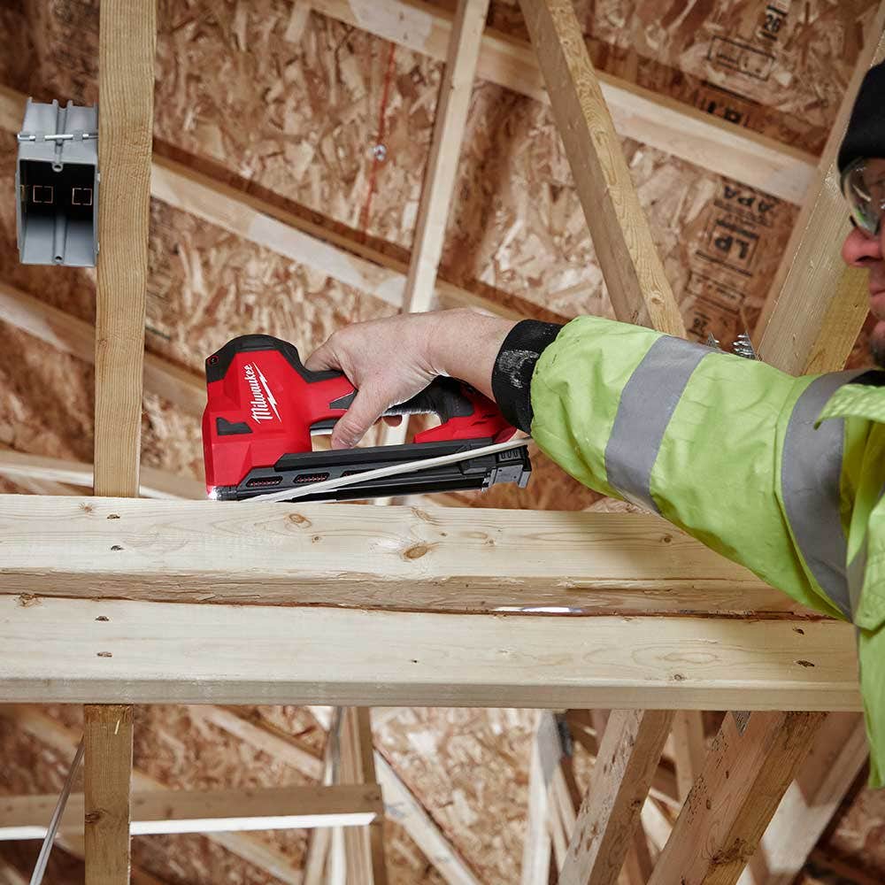 MILWAUKEE 12V 25mm Cable Stapler Skin M12BCST0