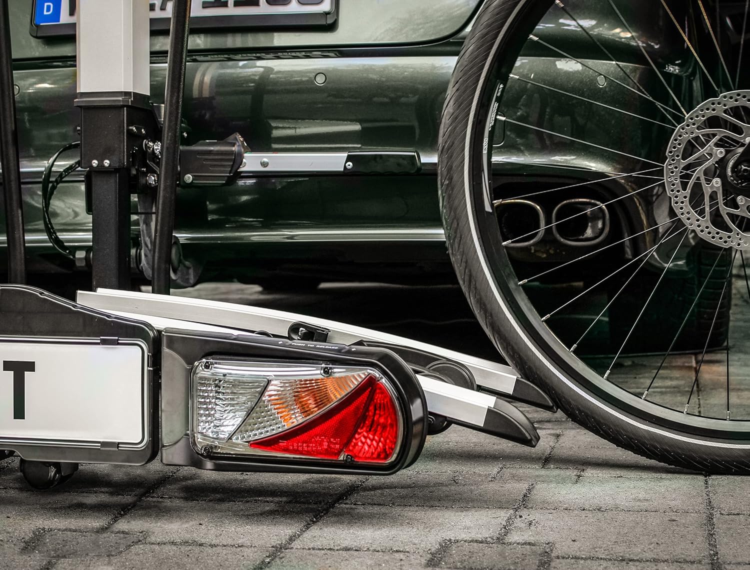 EUFAB 11535 Rear Carrier Bike Lift for Hitch, Black, 135x74x74cm