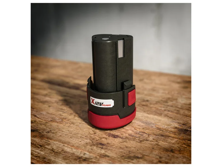 PARKSIDE Scie sauteuse + batterie + chargeur + lames universelles