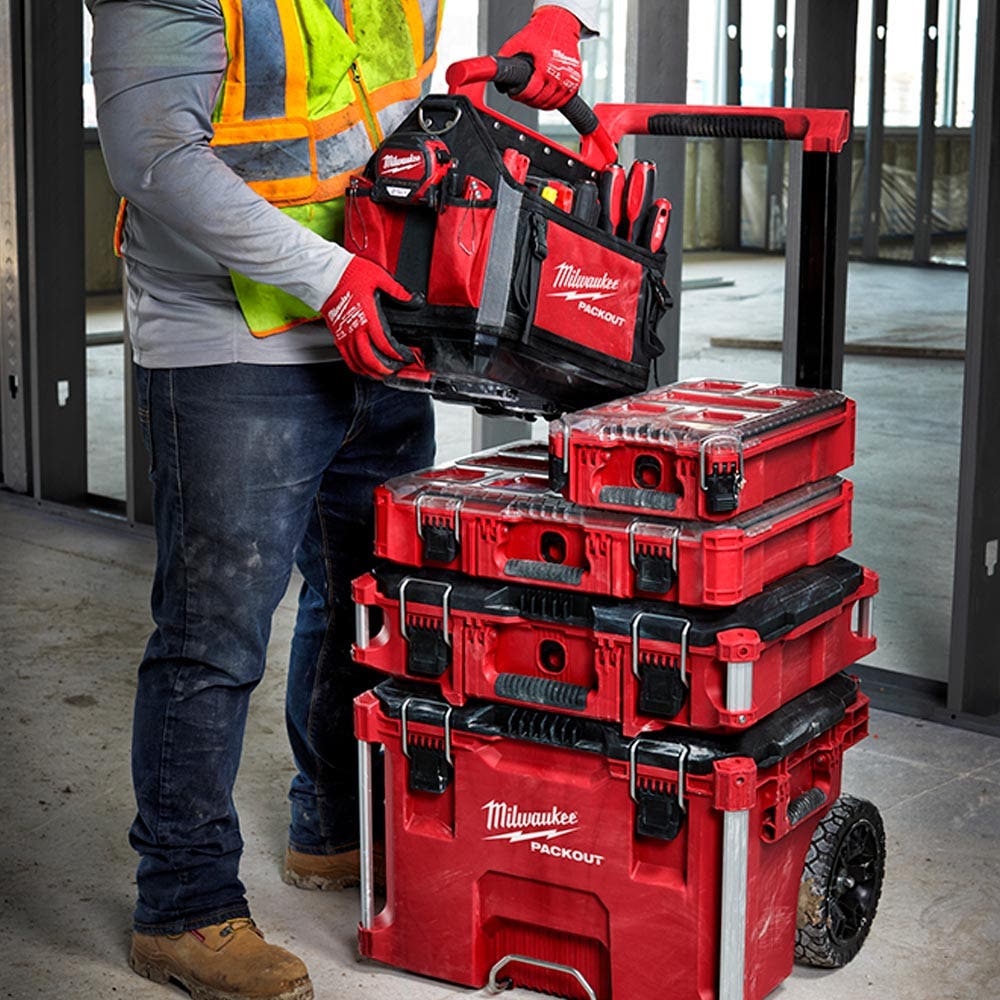 MILWAUKEE PACKOUT™ Large Tool Box 48228425