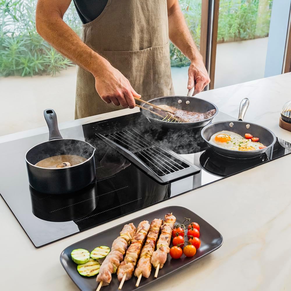 Cecotec Piano cottura a induzione Bolero Squad IH 4800 TotalFlex80. cappa aspirante integrata, 15 livelli di potenza, 7400 W, timer, forza di aspirazione 630 m3/h, tattile, blocco di sicurezza [Classe di efficienza energetica A]