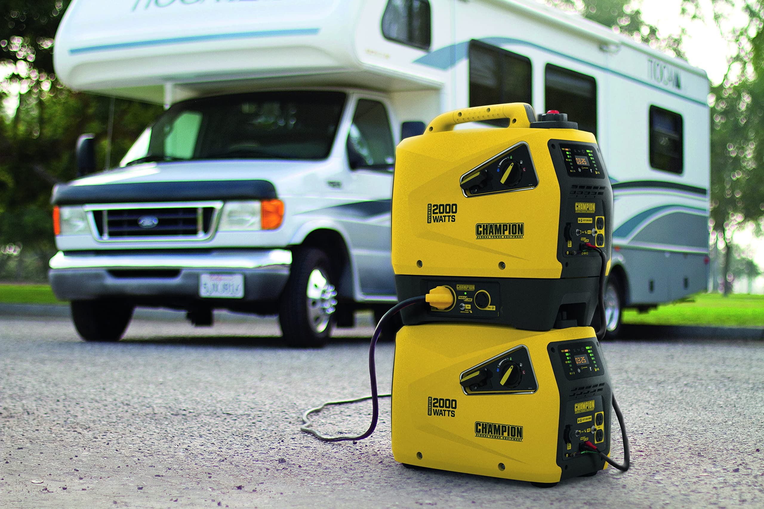 Champion Power Equipment 8200i-EU Petrol Power Converter (2000 Watt, Portable Inverter, Generator with LED Display, 80 cm³ Motor, Running Time up to 11 Hours, Extremely Quiet)