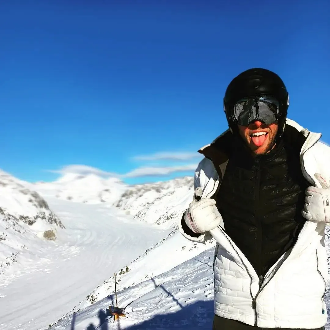 2023 Updated Version Two-touch 15Heat Zones LED Controller Heated Vest For Men & Women With Battery Pack