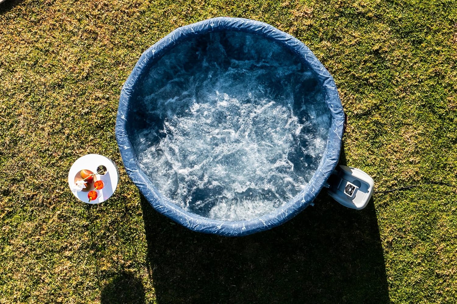 BESTWAY Lay-Z-Spa Toronto AirJet Plus™ 5-7 Seater Round Semi-Rigid Spa