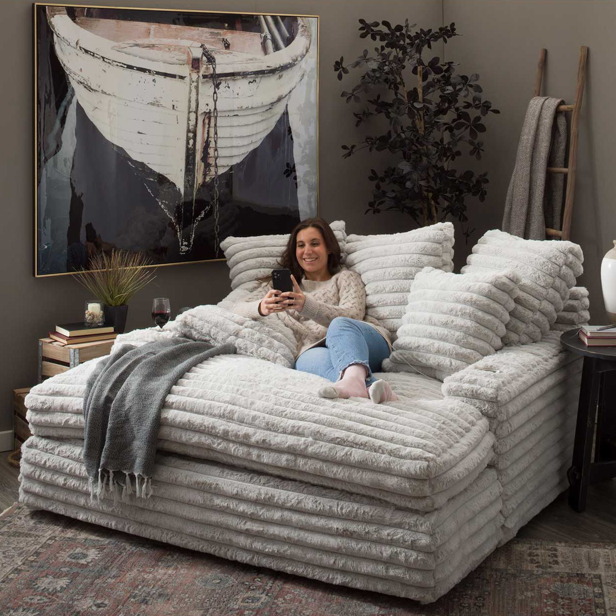 Winter Sale - Nestle Chaise Lounge With Dual Cupholders And Charging Ports