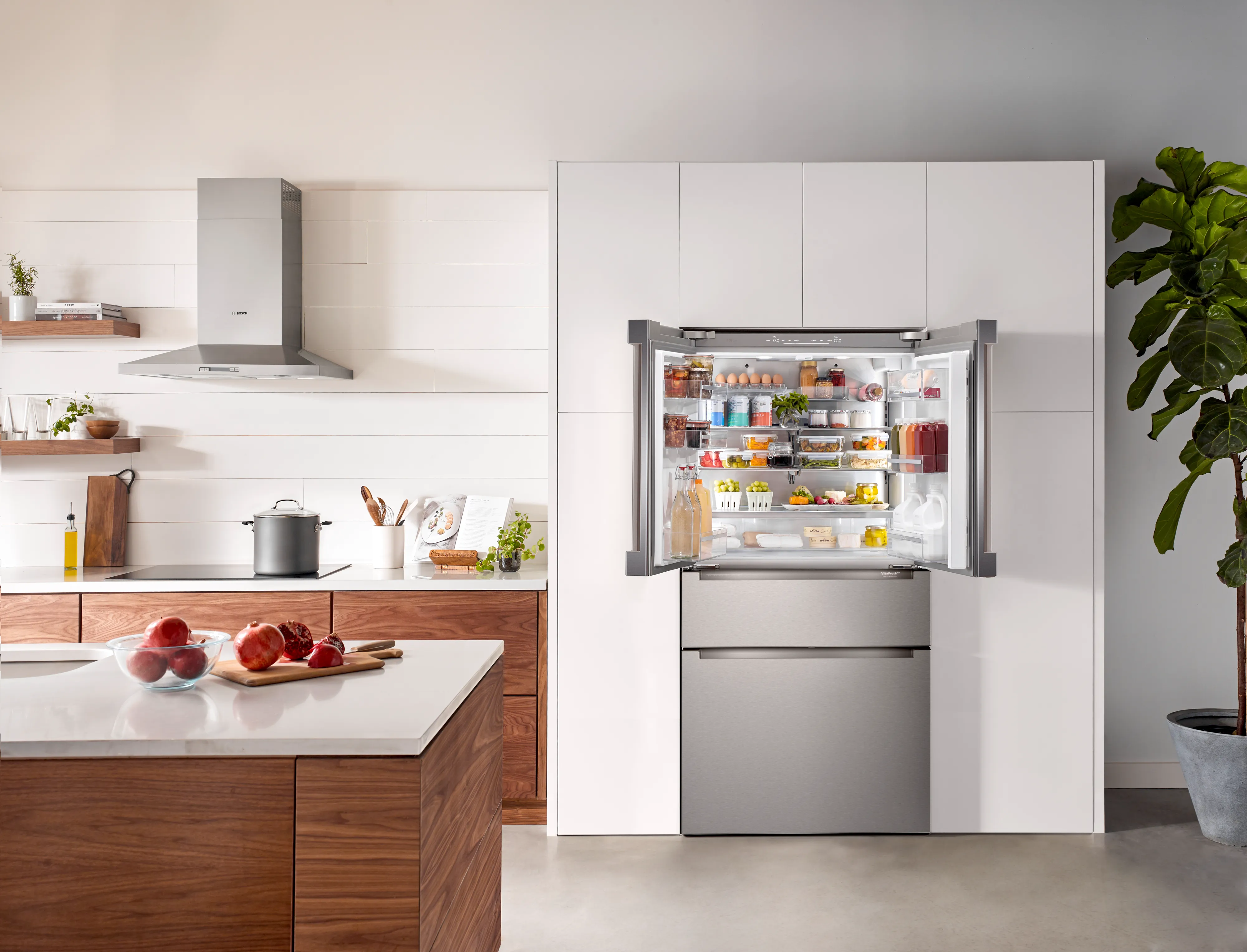 Bosch B36CL80ENS 800 Series French Door Bottom Mount Refrigerator 36'' Stainless steel (with anti-fingerprint)