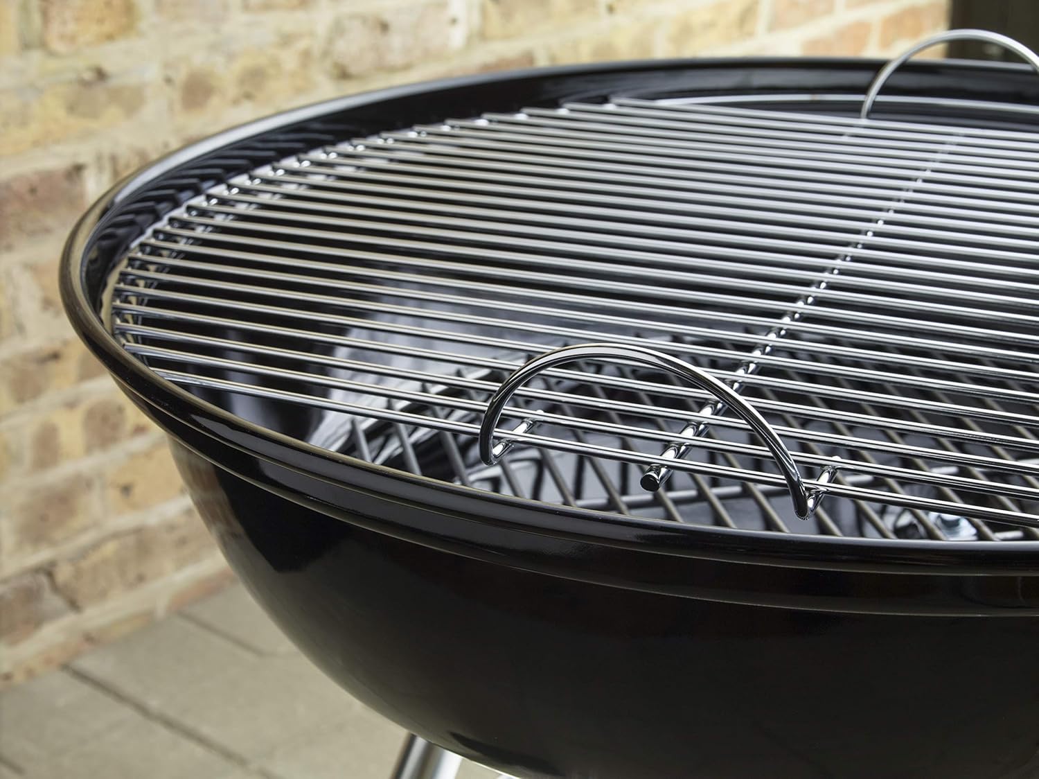 Weber Compact Kettle Charcoal Grill Ø 47 cm & Rapidfire Compact Chimney Starter (20.32cm H x 14.73cm W x 26.42cm D), Metal