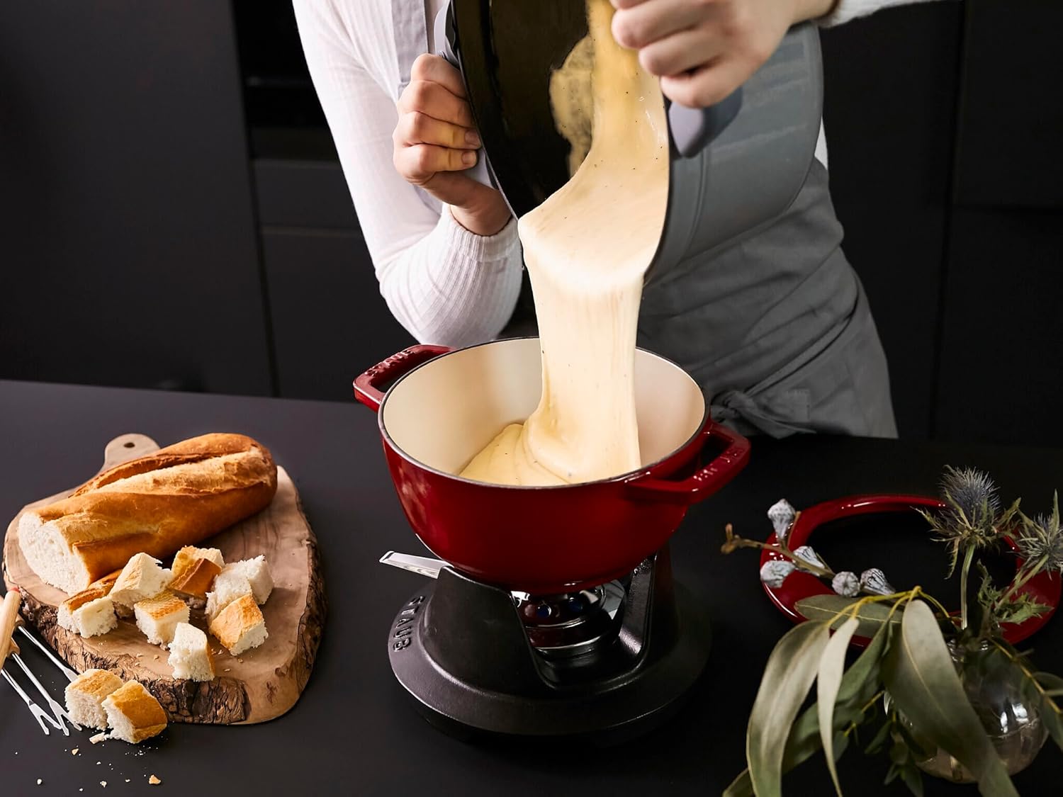 Staub Fondue Set with 6 Forks, Suitable for Cheese, Chocolate and Meat Fondue