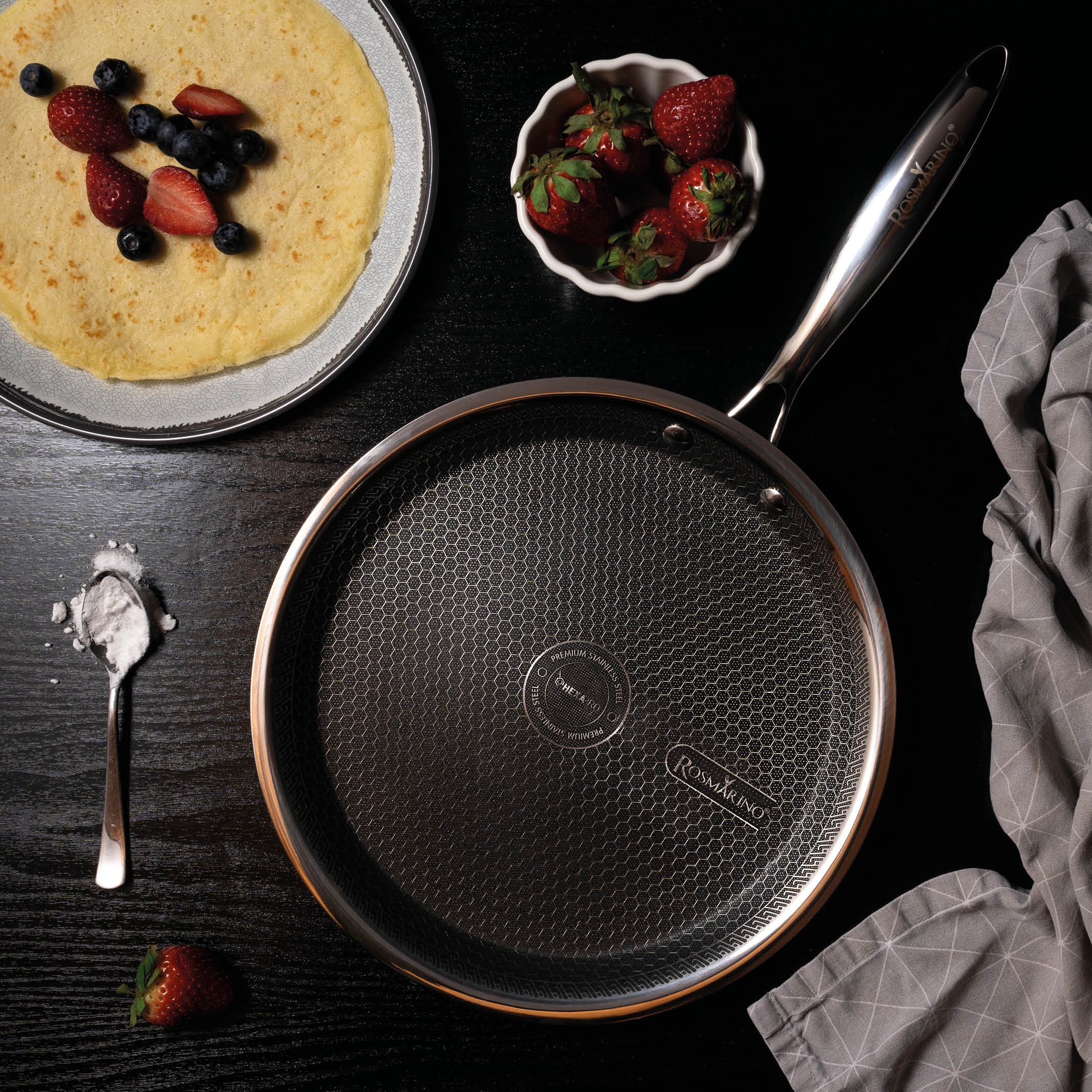 Premium pancake pan Rosmarino HexaPRO - 28 cm