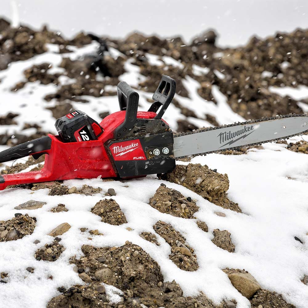 MILWAUKEE 18V FUEL™ 406mm Chainsaw Skin M18FCHS-0