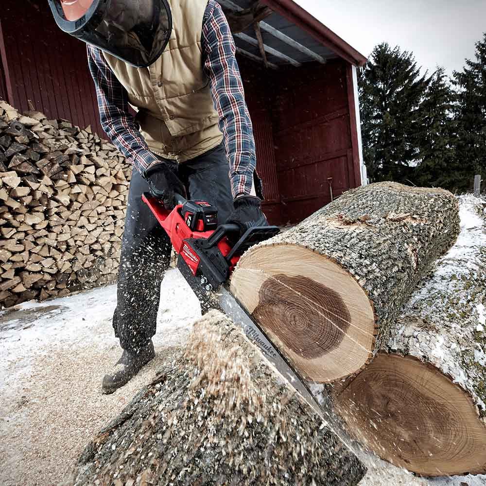 MILWAUKEE 18V FUEL™ 406mm Chainsaw Skin M18FCHS-0