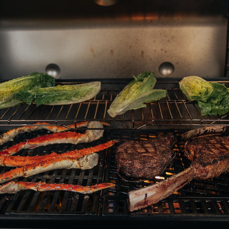 GENESIS E-325s Gas Grill