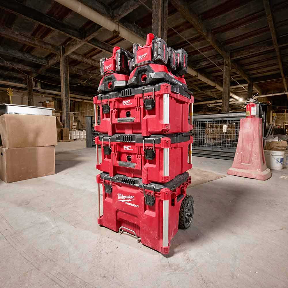 MILWAUKEE PACKOUT™ 6 Bay Rapid Charger M18PC6