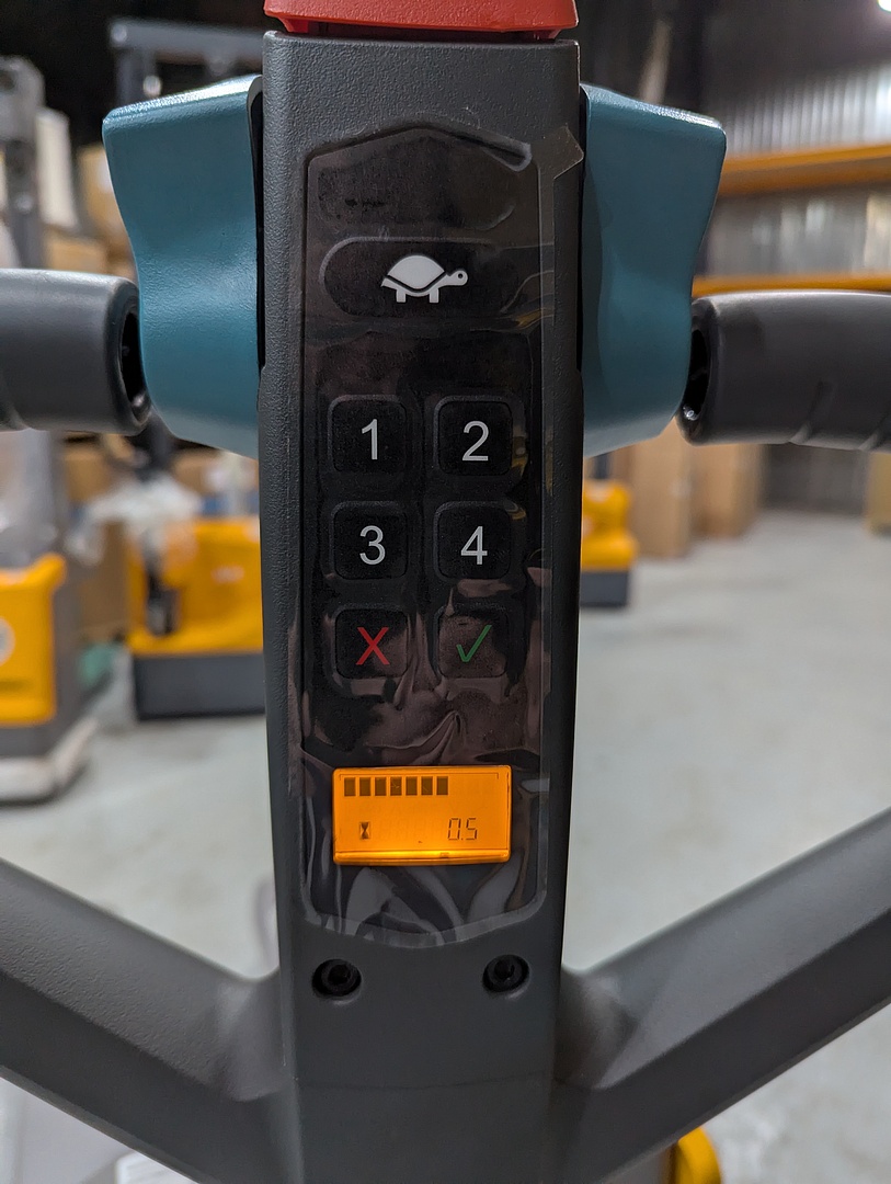 Jungheinrich AME 15 Electric pallet truck