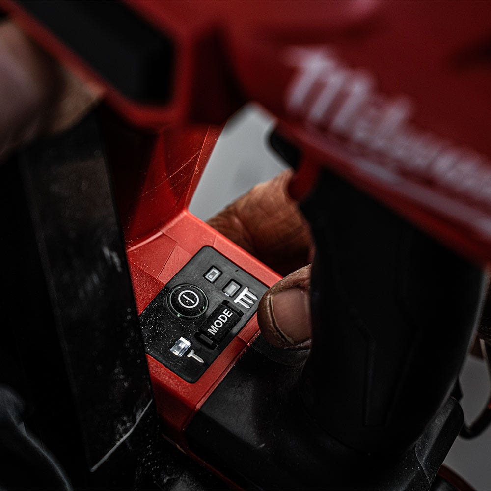 MILWAUKEE 18V Fuel 16 Gauge 20 Degree Angled Finishing Nailer Skin M18FN16GA-0C