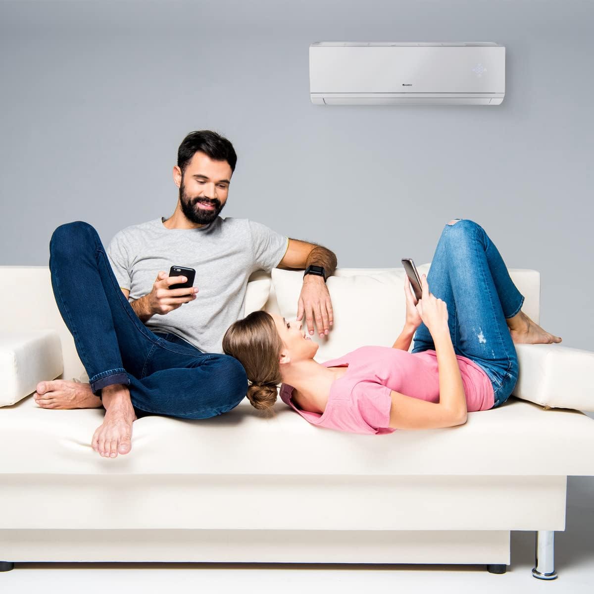 Gree 24,000 BTU 16 SEER LIVO+ Wall Mount Ductless Mini Split Air Conditioner Heat Pump 208/230V