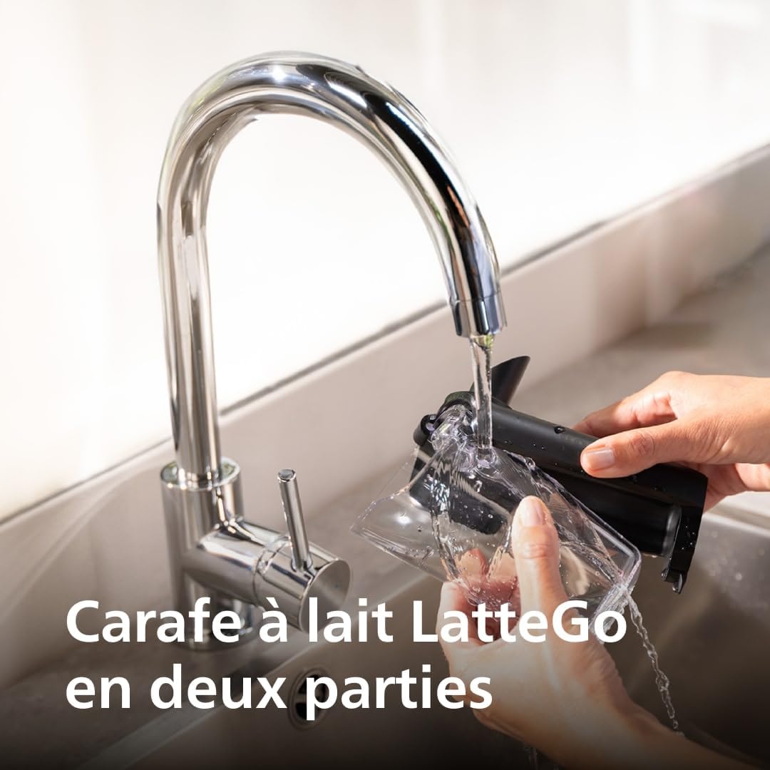 Philips Machine à Expresso Entièrement Automatique 5500 Series–20 Boissons Chaudes et Glacées, Carafe LatteGo Facile à Nettoyer, SilentBrew 40% Plus Silencieuse, QuickStart, Noir et Argent (EP5546/70)