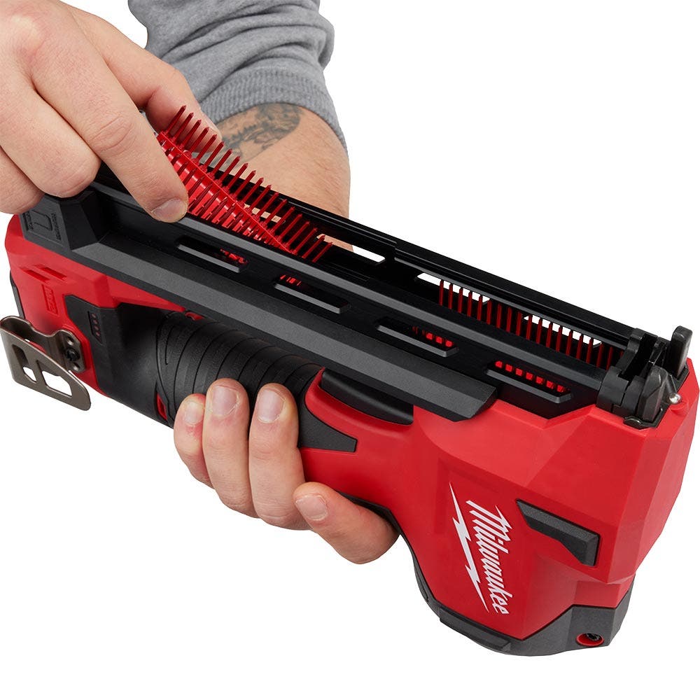 MILWAUKEE 12V 25mm Cable Stapler Skin M12BCST0